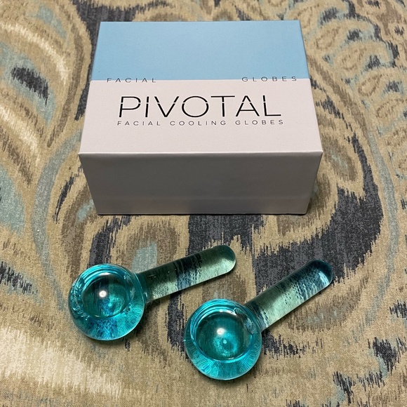 Pivotal Cosmetics Other - Pivotal Facial Cooling Globes - Set of 2